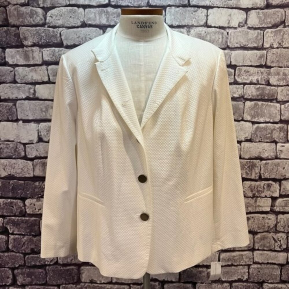Charter Club NWT White Long Sleeve Button Down Jacket Size 24W